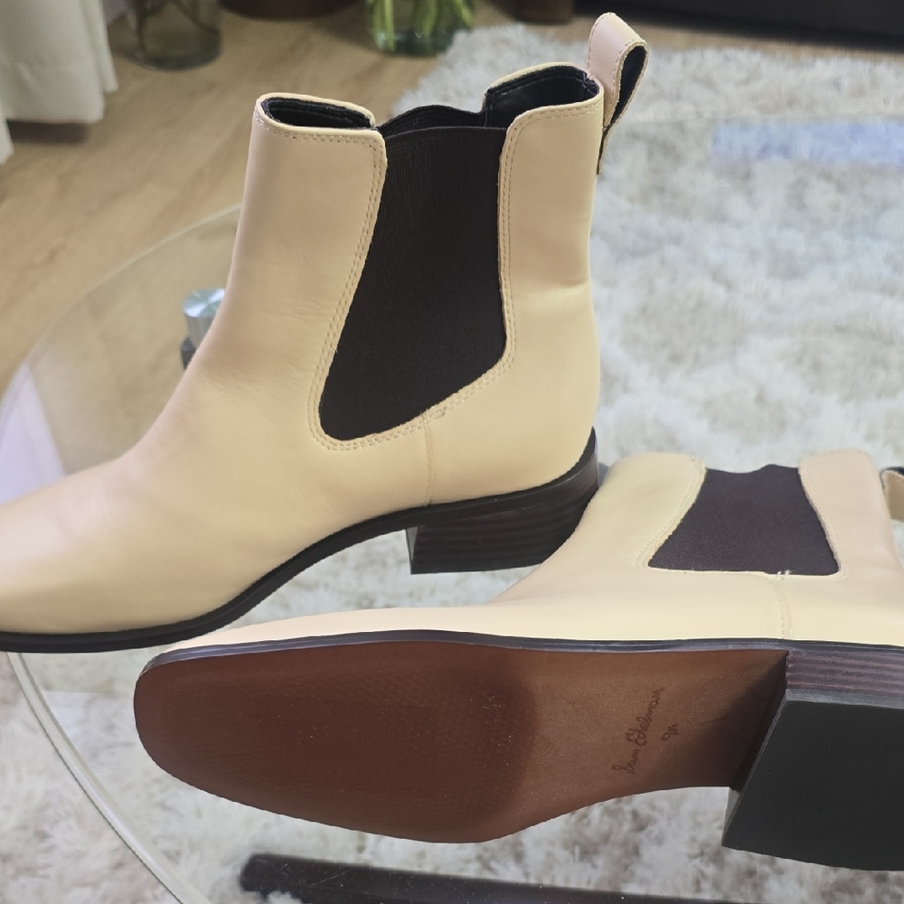Sam Edelman Beige and Black Ankle Boots